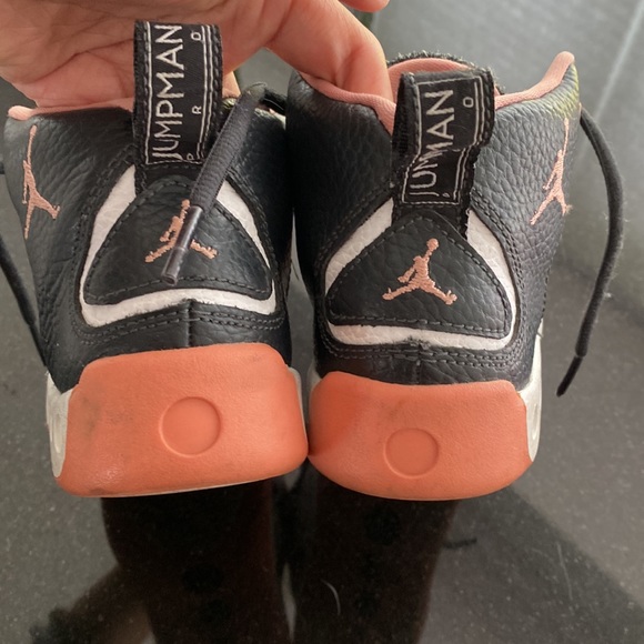 Jordan sneakers size 11.5 - Picture 3 of 4